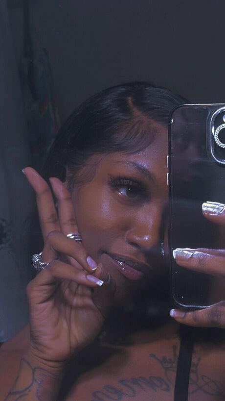 Nacktes geleaktes OnlyFans-Foto von Slimm Niisty