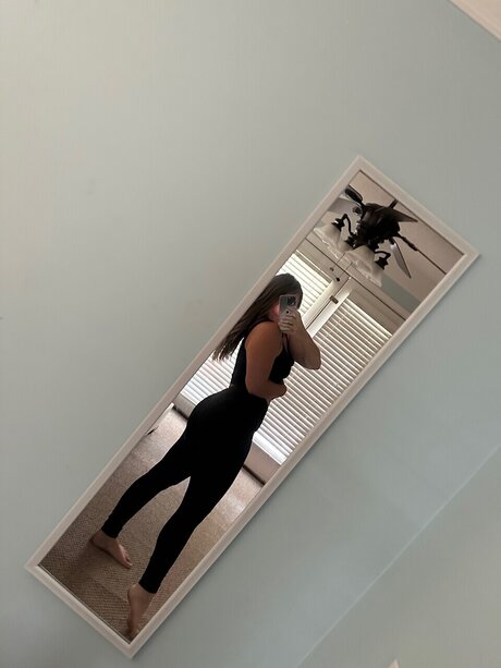 Nacktes geleaktes OnlyFans-Foto von Hailey