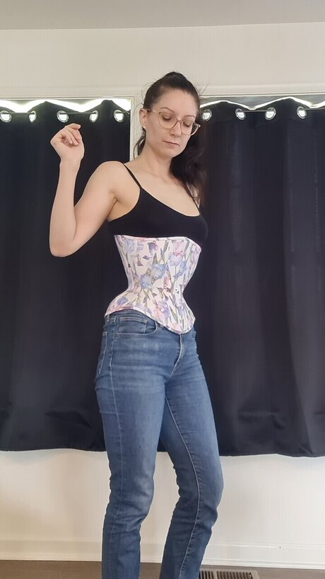 Nacktes geleaktes OnlyFans-Foto von Lilly
