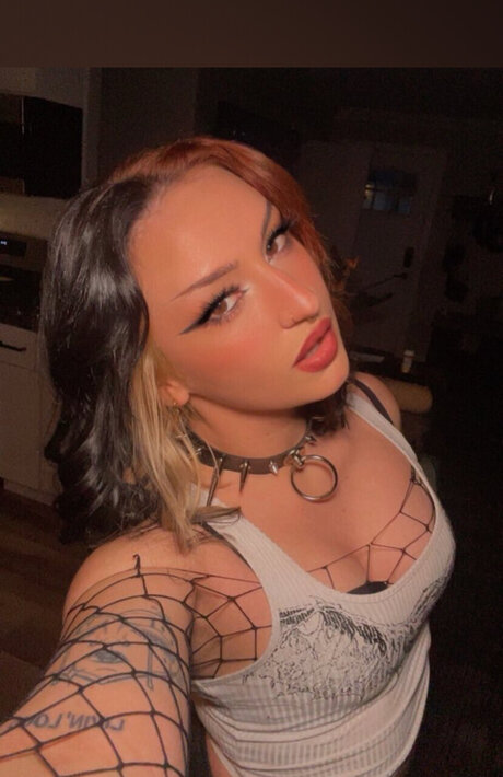 Nacktes geleaktes OnlyFans-Foto von Ash