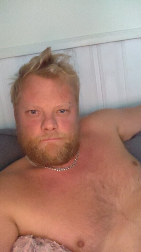 Nacktes geleaktes OnlyFans-Foto von Pate