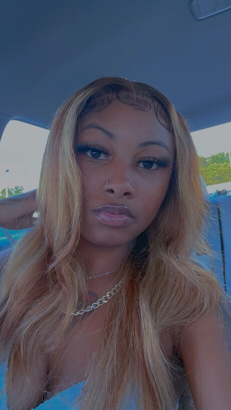 Nacktes geleaktes OnlyFans-Foto von Le Munchkin