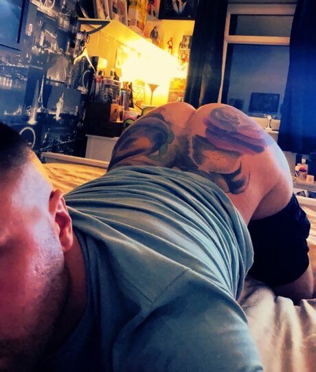 Nacktes geleaktes OnlyFans-Foto von Mike