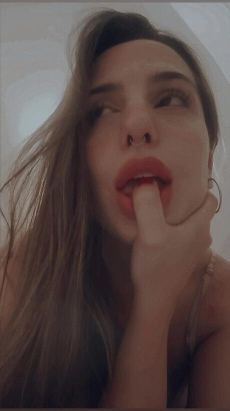 Nacktes geleaktes OnlyFans-Foto von Luv 