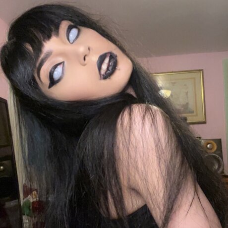 Nacktes geleaktes OnlyFans-Foto von Deadly Girl