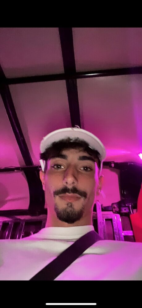 Nacktes geleaktes OnlyFans-Foto von Mylan Sty