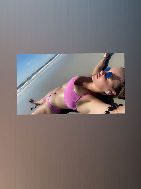 Nacktes geleaktes OnlyFans-Foto von Amberfl0