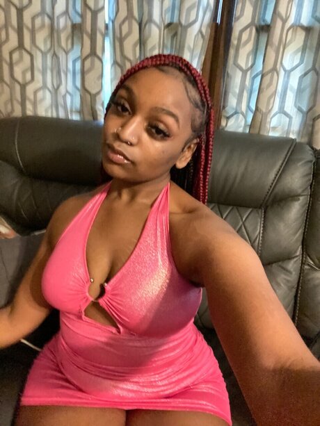 Nacktes geleaktes OnlyFans-Foto von Tonni