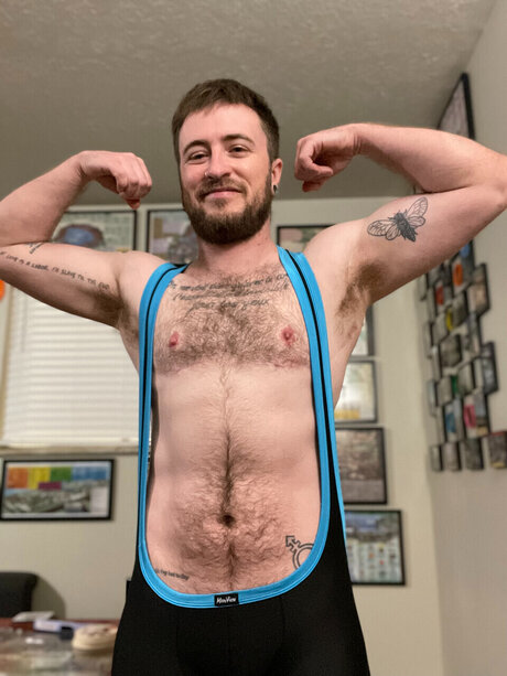 Nacktes geleaktes OnlyFans-Foto von Dylan Dixon Ftm