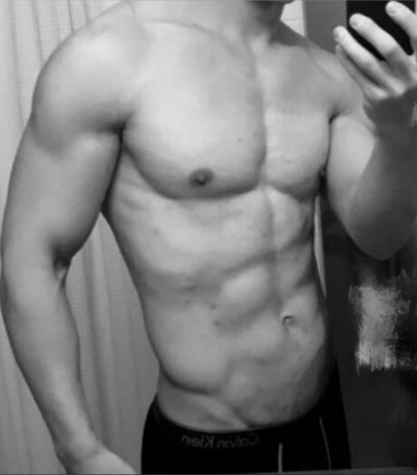 Nacktes geleaktes OnlyFans-Foto von Navypowerbtm