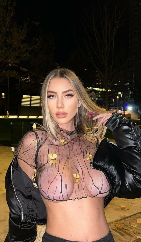 Nacktes geleaktes OnlyFans-Foto von Eva Mentas