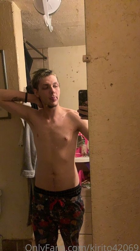 Nacktes geleaktes OnlyFans-Foto von Kirito42069
