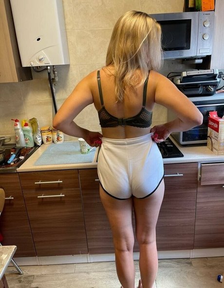 Nacktes geleaktes OnlyFans-Foto von Annabellla