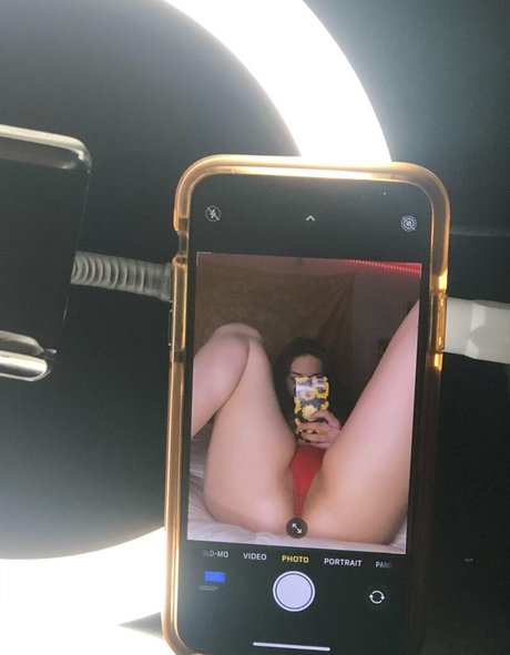 Nacktes geleaktes OnlyFans-Foto von Lilbabyams