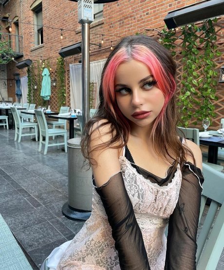 Nacktes geleaktes OnlyFans-Foto von Ellise