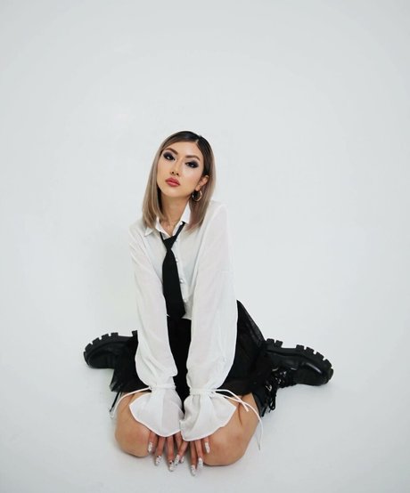 DJ Camgirl
