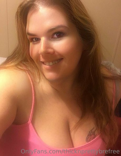 Nacktes geleaktes OnlyFans-Foto von Thicknprettybrefree