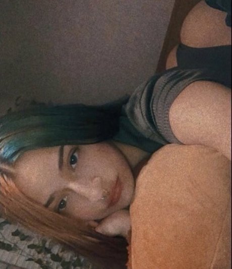 Nacktes geleaktes OnlyFans-Foto von Twxoxo42