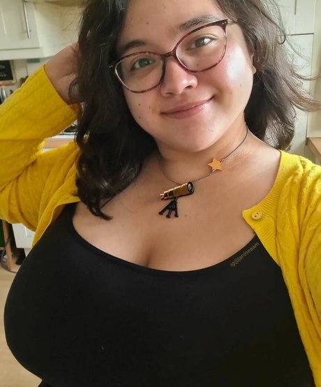 Nacktes geleaktes OnlyFans-Foto von Janineaam