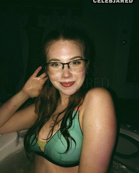 Nacktes geleaktes OnlyFans-Foto von Julianna Leopold