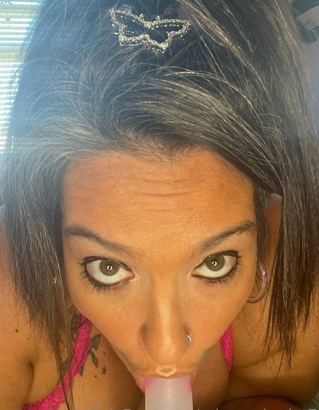 Nacktes geleaktes OnlyFans-Foto von Princessharlot7
