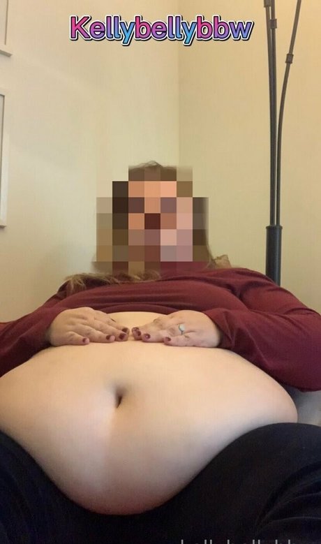 Nacktes geleaktes OnlyFans-Foto von Kellybellybbw