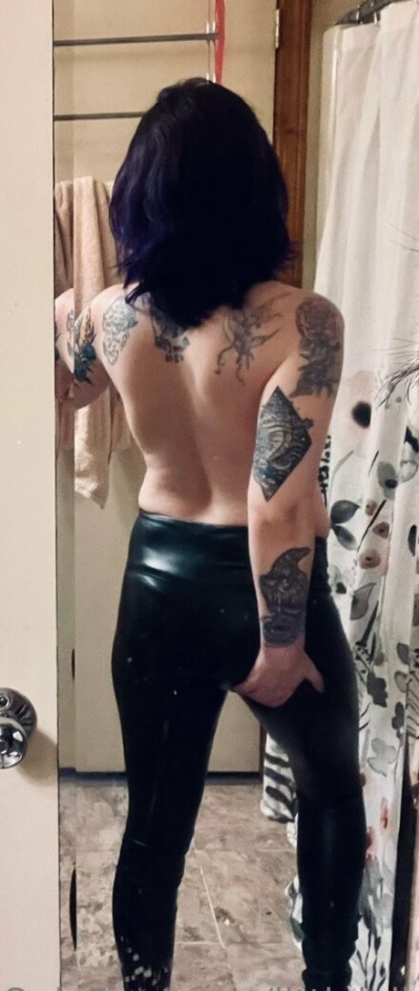 Nacktes geleaktes OnlyFans-Foto von Littlelolly89