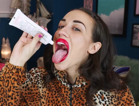 Nacktes geleaktes OnlyFans-Foto von Colleen Ballinger