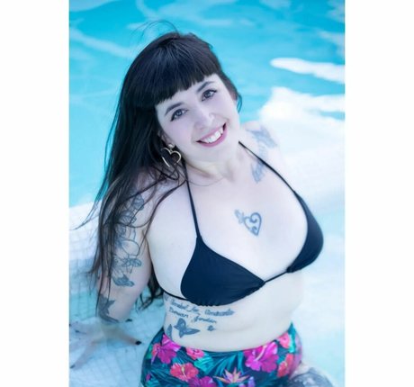 Nacktes geleaktes OnlyFans-Foto von Missbabel