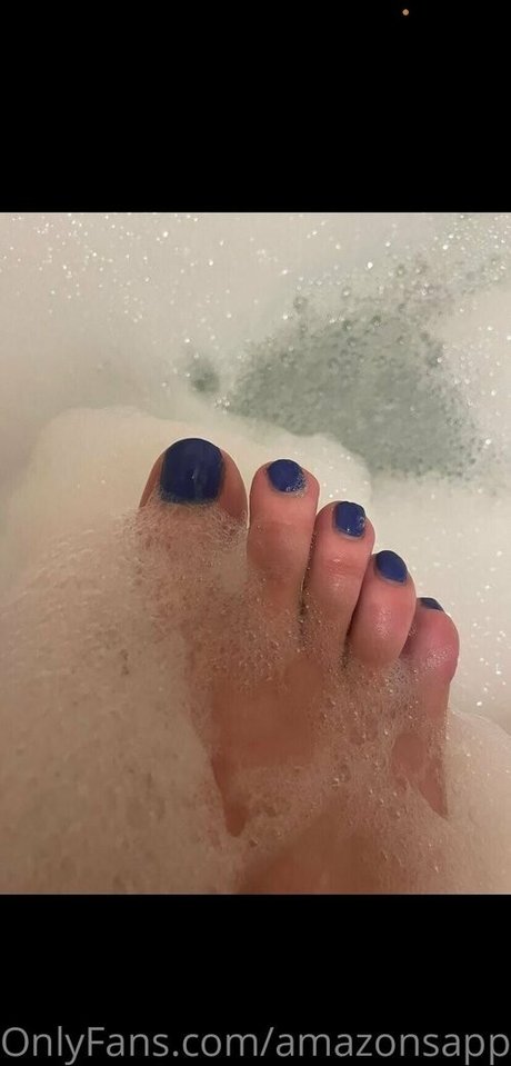 Nacktes geleaktes OnlyFans-Foto von Amazonsapphirestone