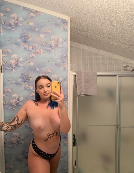 Nacktes geleaktes OnlyFans-Foto von Bigcitydes