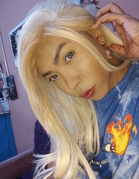Nacktes geleaktes OnlyFans-Foto von Mikasa