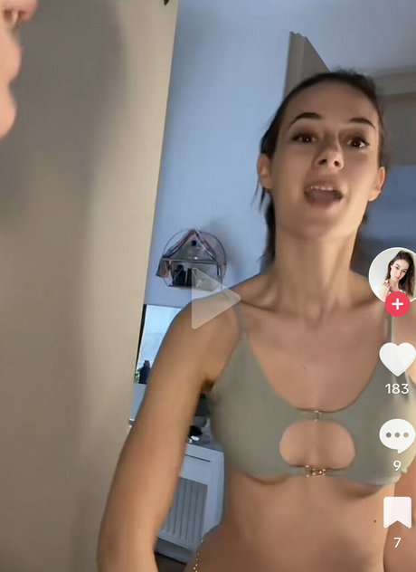 Nacktes geleaktes OnlyFans-Foto von Avawdc