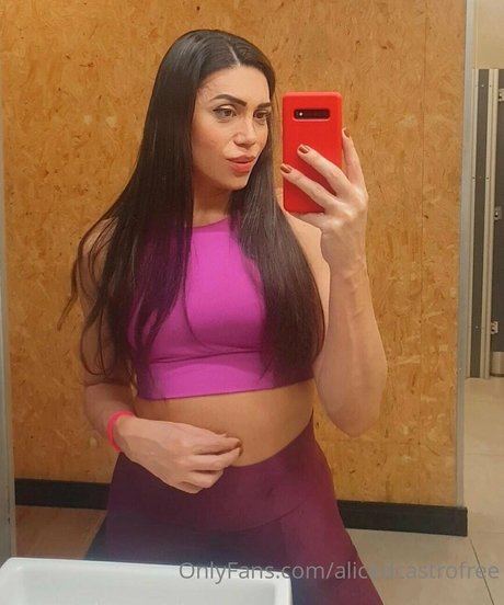 Alicedcastrofree
