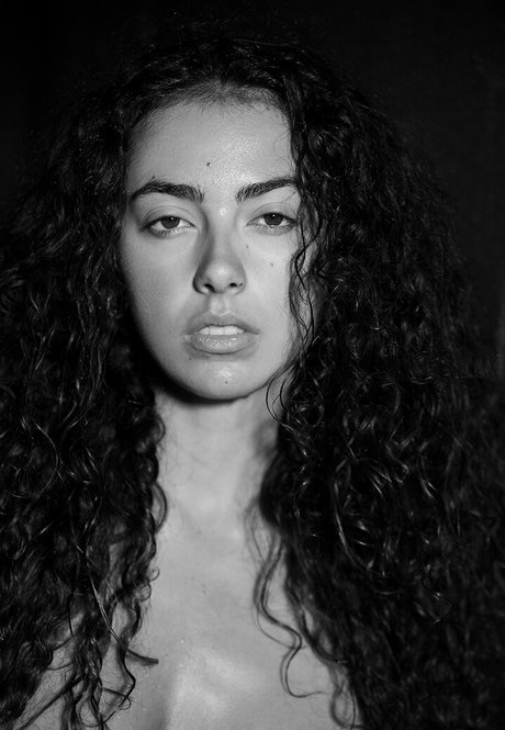 Nacktes geleaktes OnlyFans-Foto von Veronica Manzo