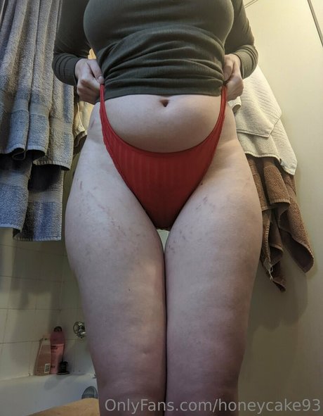 Nacktes geleaktes OnlyFans-Foto von Honeycake93