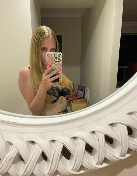 Nacktes geleaktes OnlyFans-Foto von Stephanie Miller