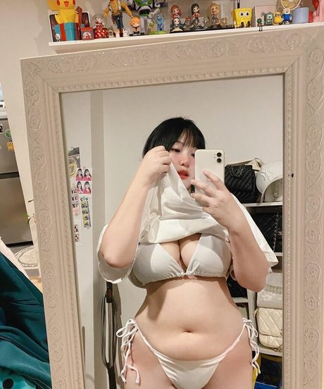 Nacktes geleaktes OnlyFans-Foto von Yinnxmuayy