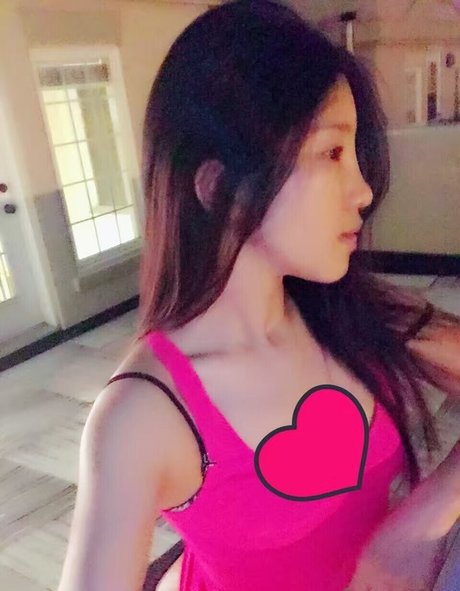 Nacktes geleaktes OnlyFans-Foto von Vivika Babe
