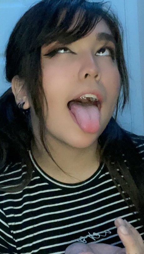 Nacktes geleaktes OnlyFans-Foto von Yandericia
