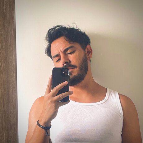 Nacktes geleaktes OnlyFans-Foto von Juan On Fire