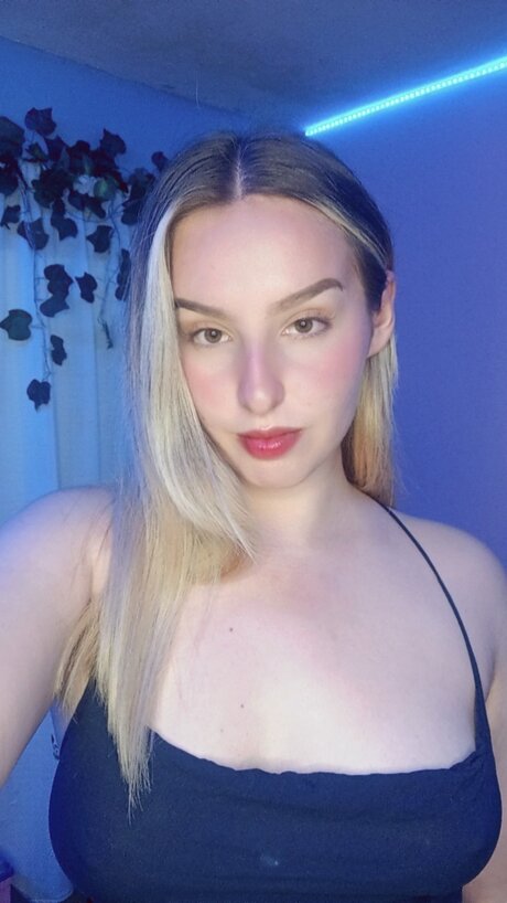 Nacktes geleaktes OnlyFans-Foto von Kat
