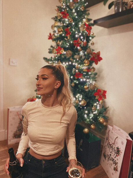 Nacktes geleaktes OnlyFans-Foto von Baby Paula