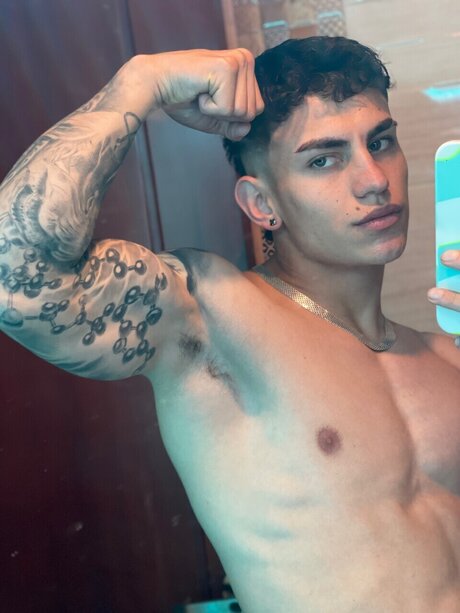 Nacktes geleaktes OnlyFans-Foto von Dima Alejandro