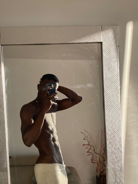 Nacktes geleaktes OnlyFans-Foto von Mylowallacce