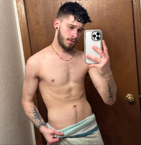 Nacktes geleaktes OnlyFans-Foto von Tj Kent