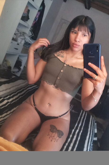 Nacktes geleaktes OnlyFans-Foto von Saa