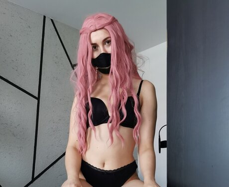 Nacktes geleaktes OnlyFans-Foto von Olivia Yun  Free