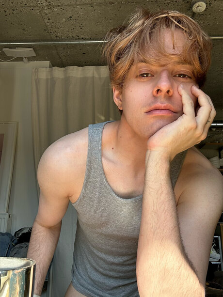 Nacktes geleaktes OnlyFans-Foto von U351750934