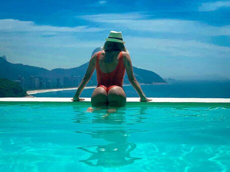 Nacktes geleaktes OnlyFans-Foto von Giulia Brum
